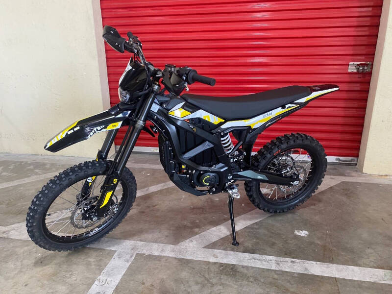 2024 SurRon Ultra bee