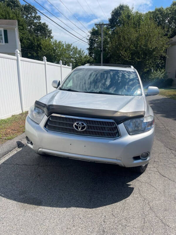 2008 Toyota Highlander Hybrid for sale at MOTORS EAST in Cumberland RI