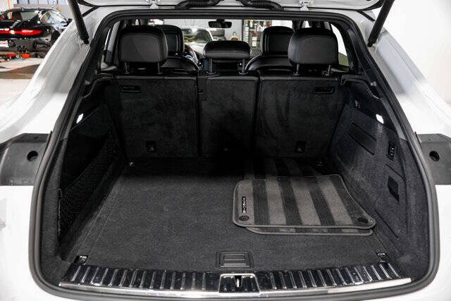 2020 Porsche Cayenne S Coupe