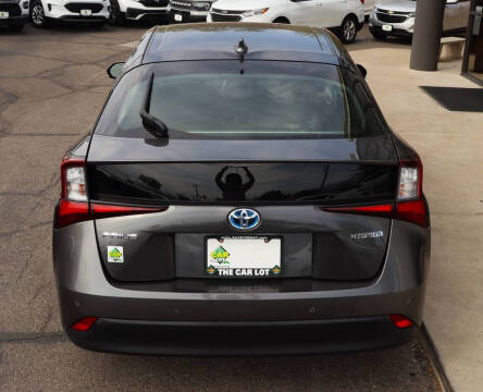 2022 Toyota Prius LE