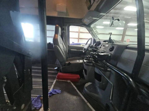 2014 Ford E-Series E-350 SD