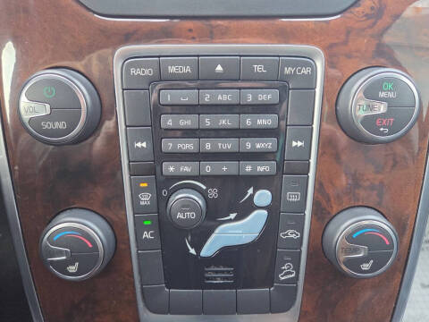 2012 Volvo XC70 3.2 Premier Plus