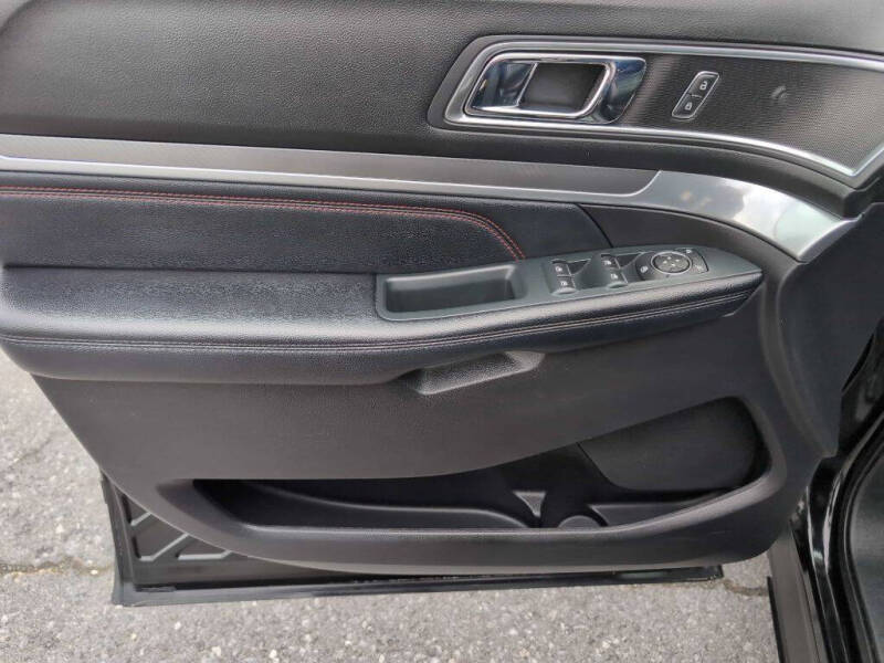 2018 Ford Explorer Sport