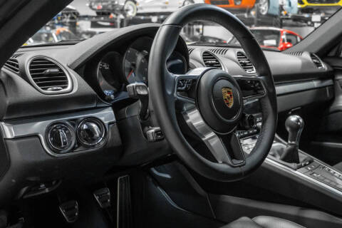 2025 Porsche 718 Cayman S