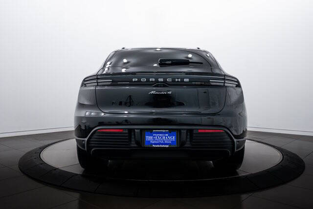 2025 Porsche Macan 4 Electric