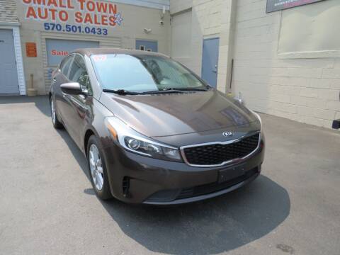 2017 Kia Forte for sale at Small Town Auto Sales in Hazleton PA