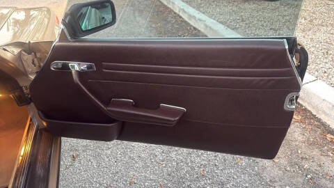 1986 Mercedes-Benz 560-Class 560 SL