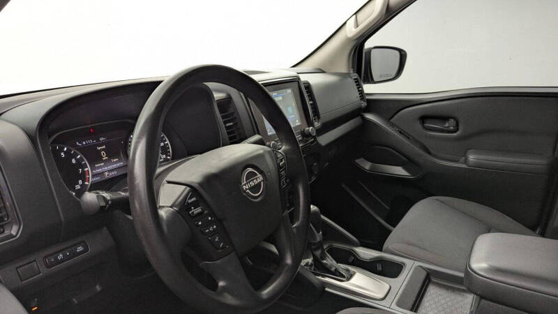 2022 Nissan Frontier S