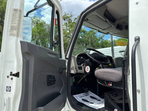 2018 International DuraStar 4300