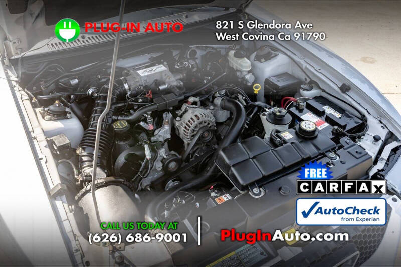 2004 Ford Mustang GT Deluxe