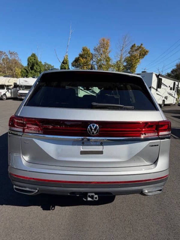 2024 Volkswagen Atlas SE 4Motion