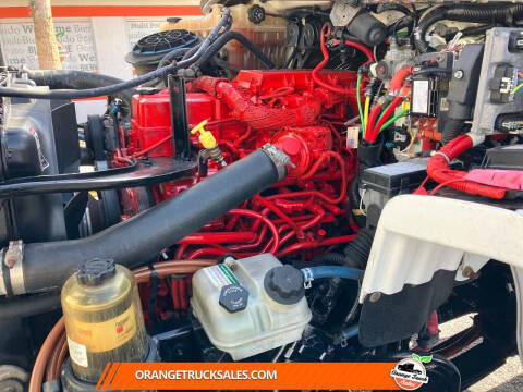 2015 Freightliner M2 106