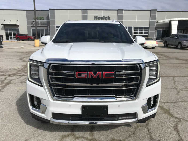 2023 GMC Yukon SLT