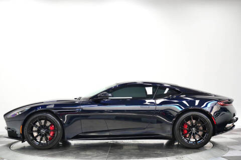 2023 Aston Martin DB11 V8