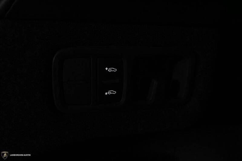 2023 Lamborghini Urus S