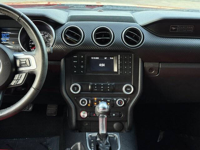 2020 Ford Mustang EcoBoost