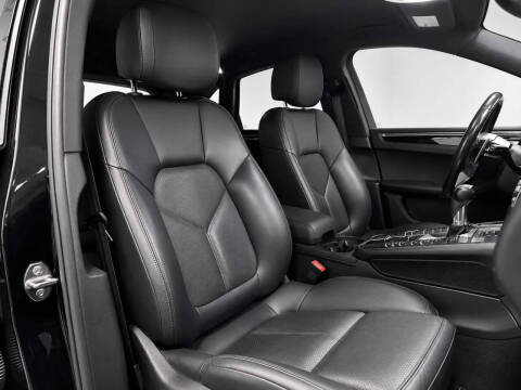 2018 Porsche Macan S