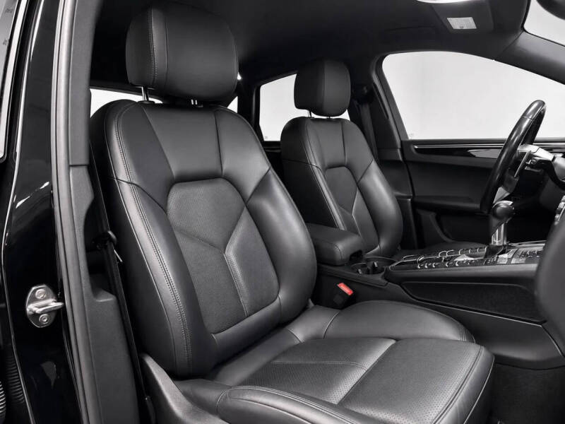 2018 Porsche Macan S