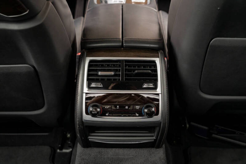 2018 BMW 7 Series 740e xDrive iPerformance