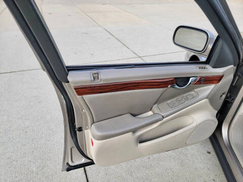 2002 Cadillac DeVille