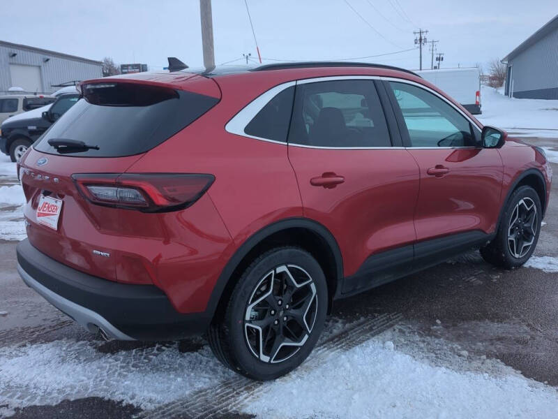 2026 Ford Escape Platinum