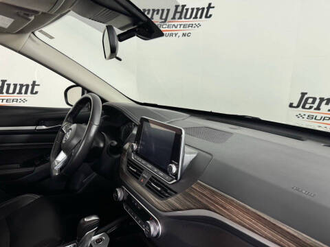 2022 Nissan Altima 2.5 SL