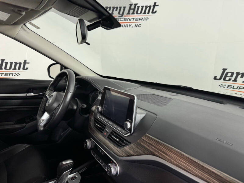 2022 Nissan Altima 2.5 SL