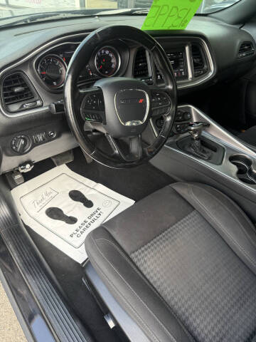 2019 Dodge Challenger SXT