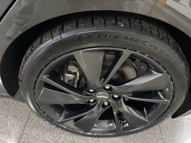 2023 Genesis G70 15