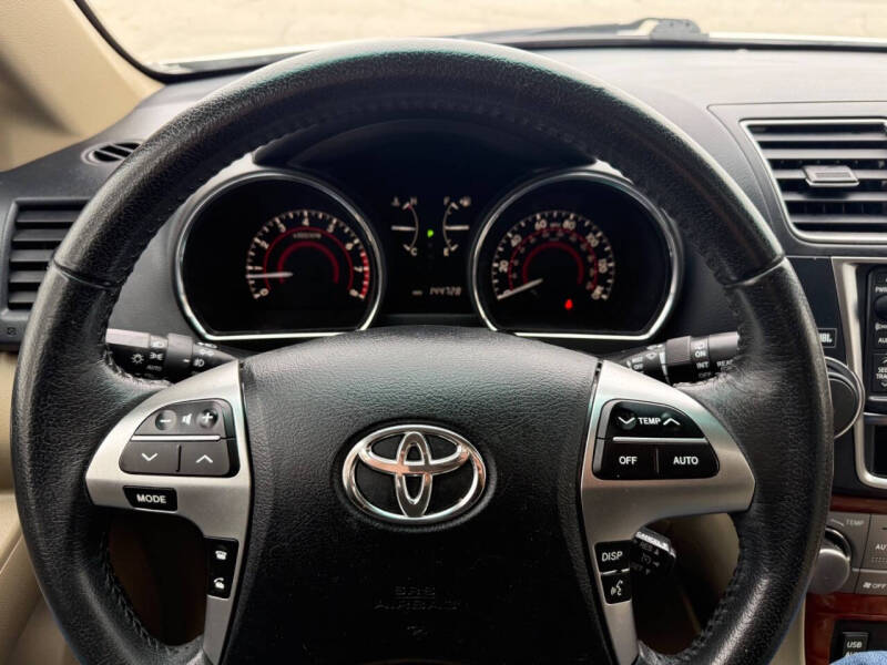 2013 Toyota Highlander Limited