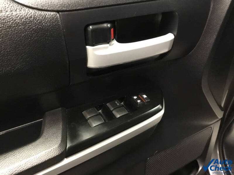 2014 Toyota Tundra SR5