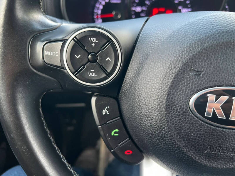 2019 Kia Soul +