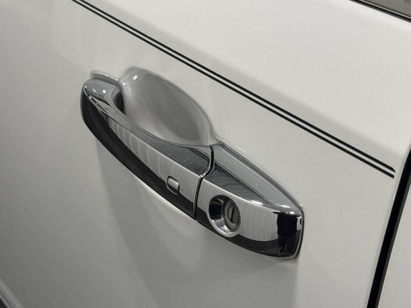 2015 Chrysler Town and Country Touring-L