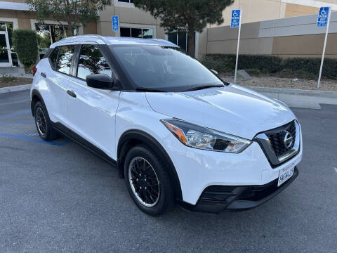 2019 Nissan Kicks S