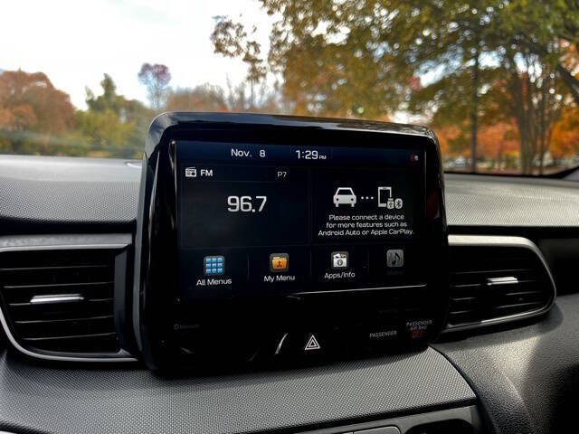 2020 Hyundai Veloster 2.0L Premium