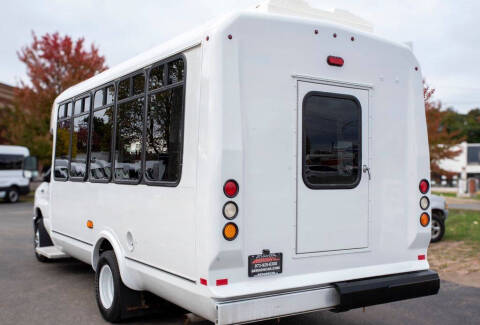 2016 Ford E-Series E-450 SD