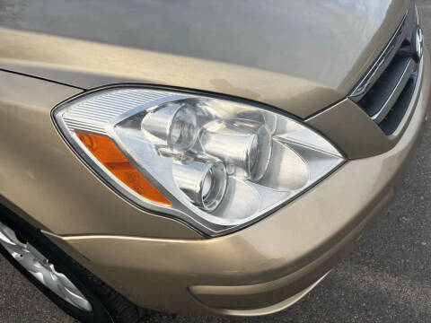 2007 Hyundai Entourage