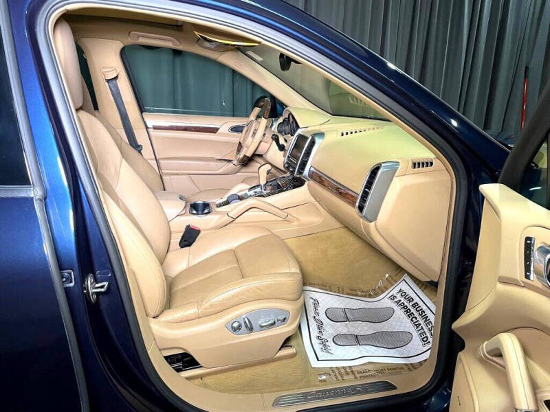 2011 Porsche Cayenne S Hybrid