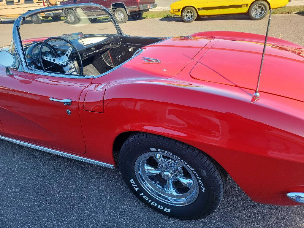 1962 Chevrolet Corvette 31