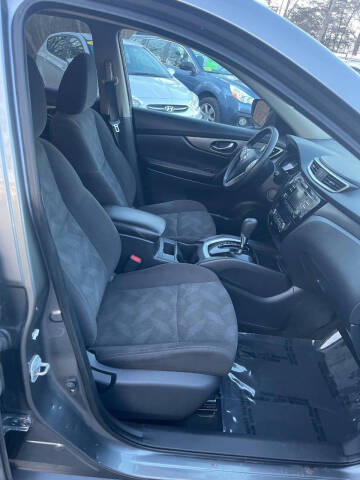 2016 Nissan Rogue SV