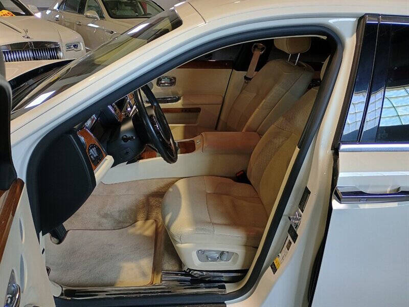 2011 Rolls-Royce Ghost 27