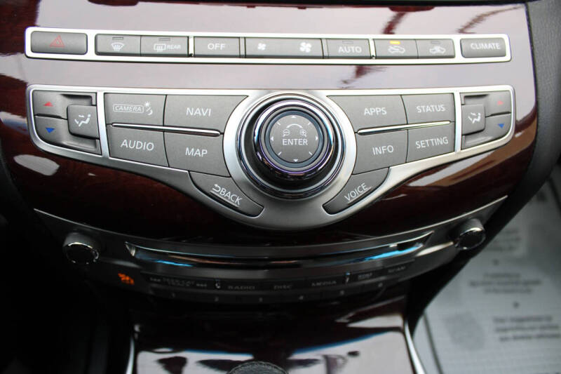 2018 Infiniti Q70L 3.7 Luxe