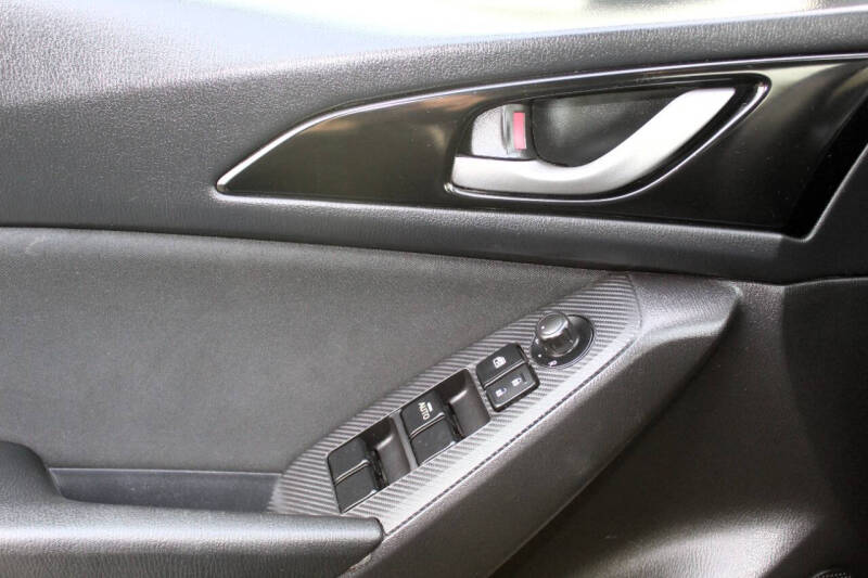 2016 Mazda MAZDA3 i Sport