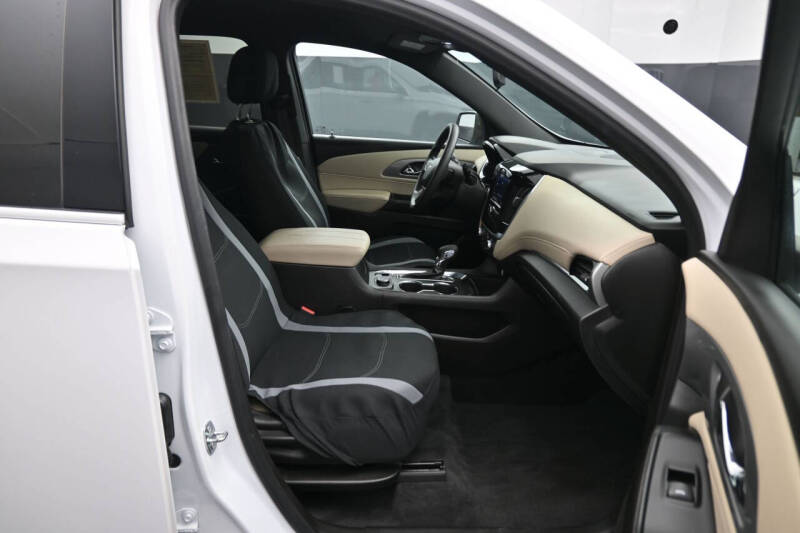 2022 Chevrolet Traverse LS