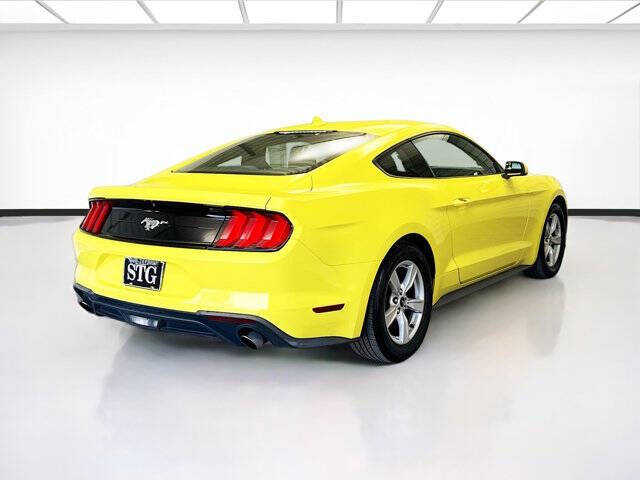 2021 Ford Mustang EcoBoost