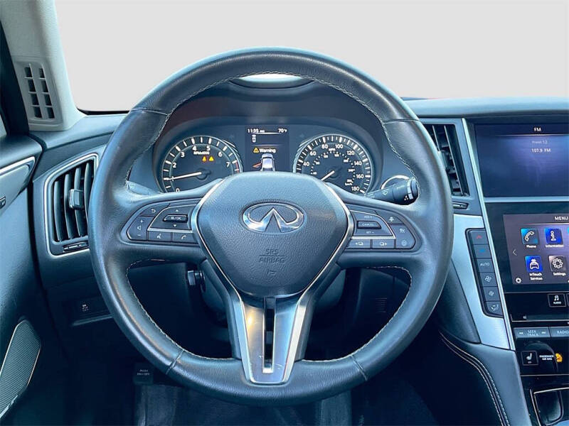 2022 Infiniti Q50 Luxe