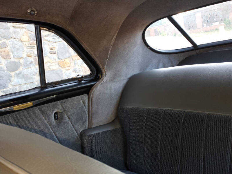 1949 Mercury Model 8