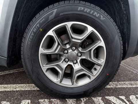 2020 Jeep Cherokee Trailhawk