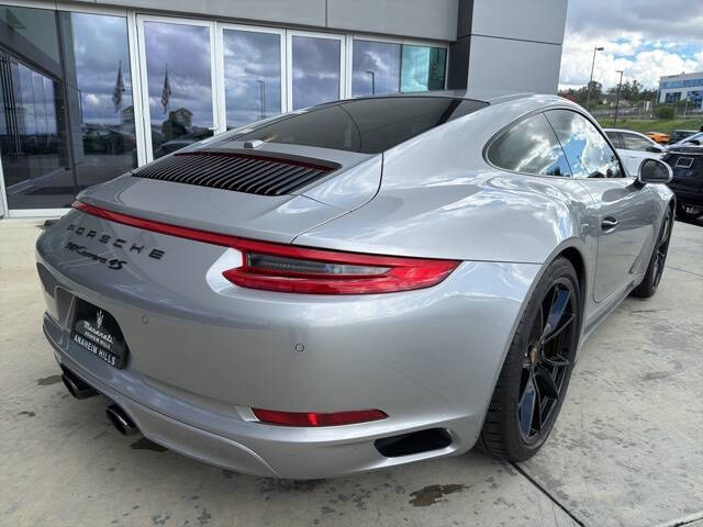 2019 Porsche 911 Carrera 4S
