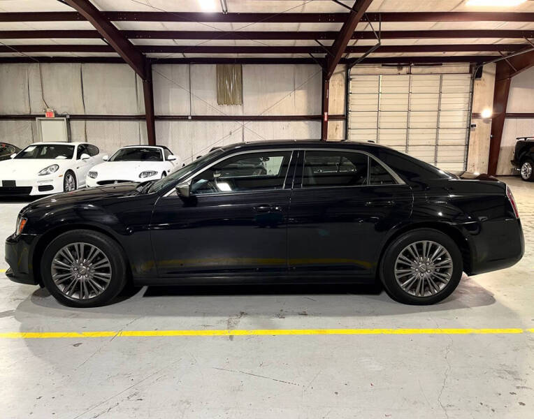 2014 Chrysler 300 C John Varvatos Limited Edition